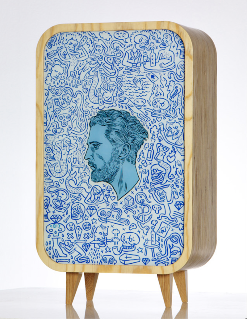 Cabinet (Man in blue)